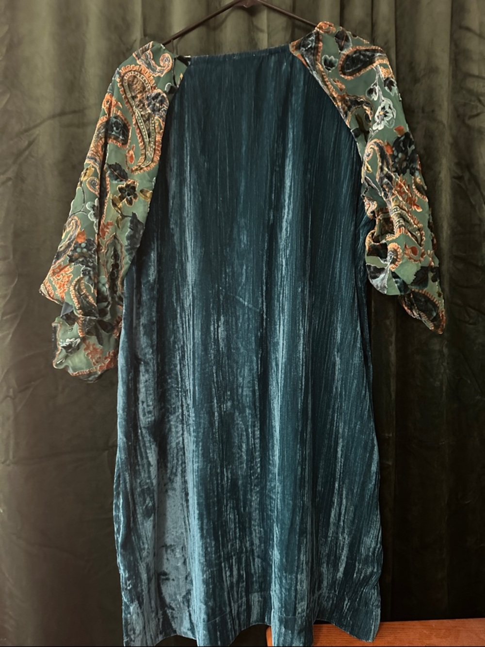 Umgee Teal Velvet Dress with Patterned Green Puff Sleeves - Picture 6 of 7